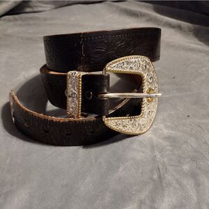 Vintage Crumrine buckle set and leather belt